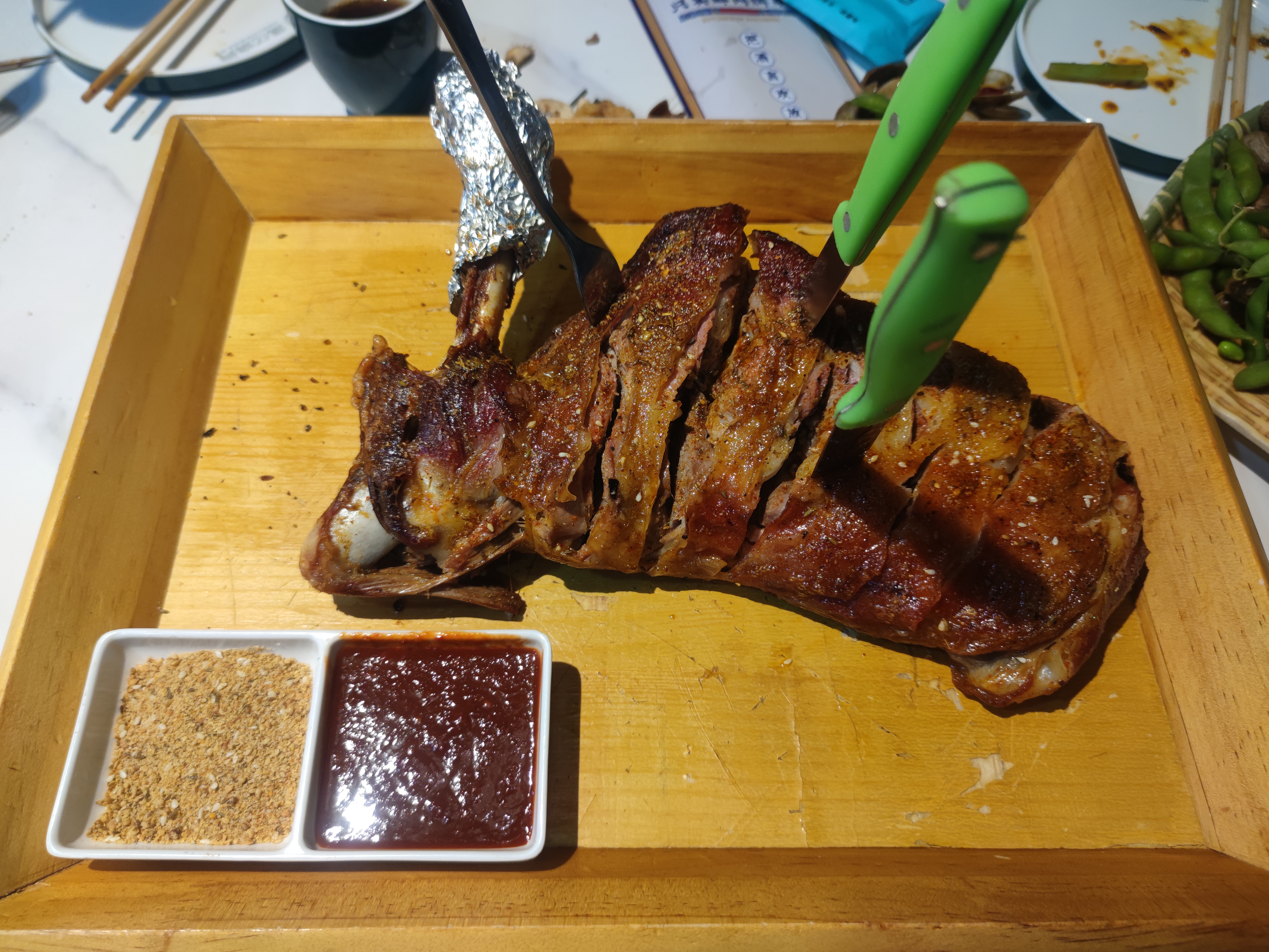 烤羊腿